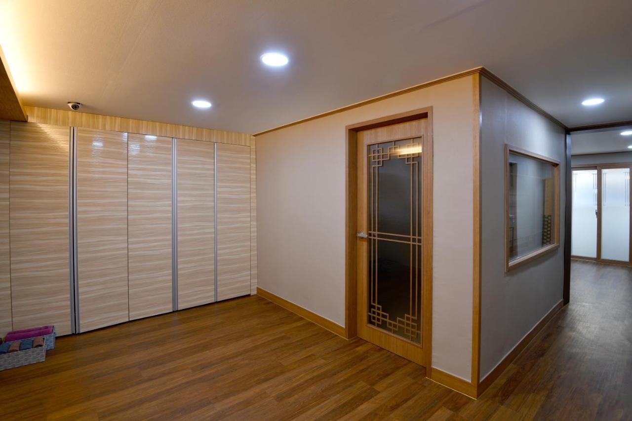 Guma Modern Hanokstay Daegu Luaran gambar