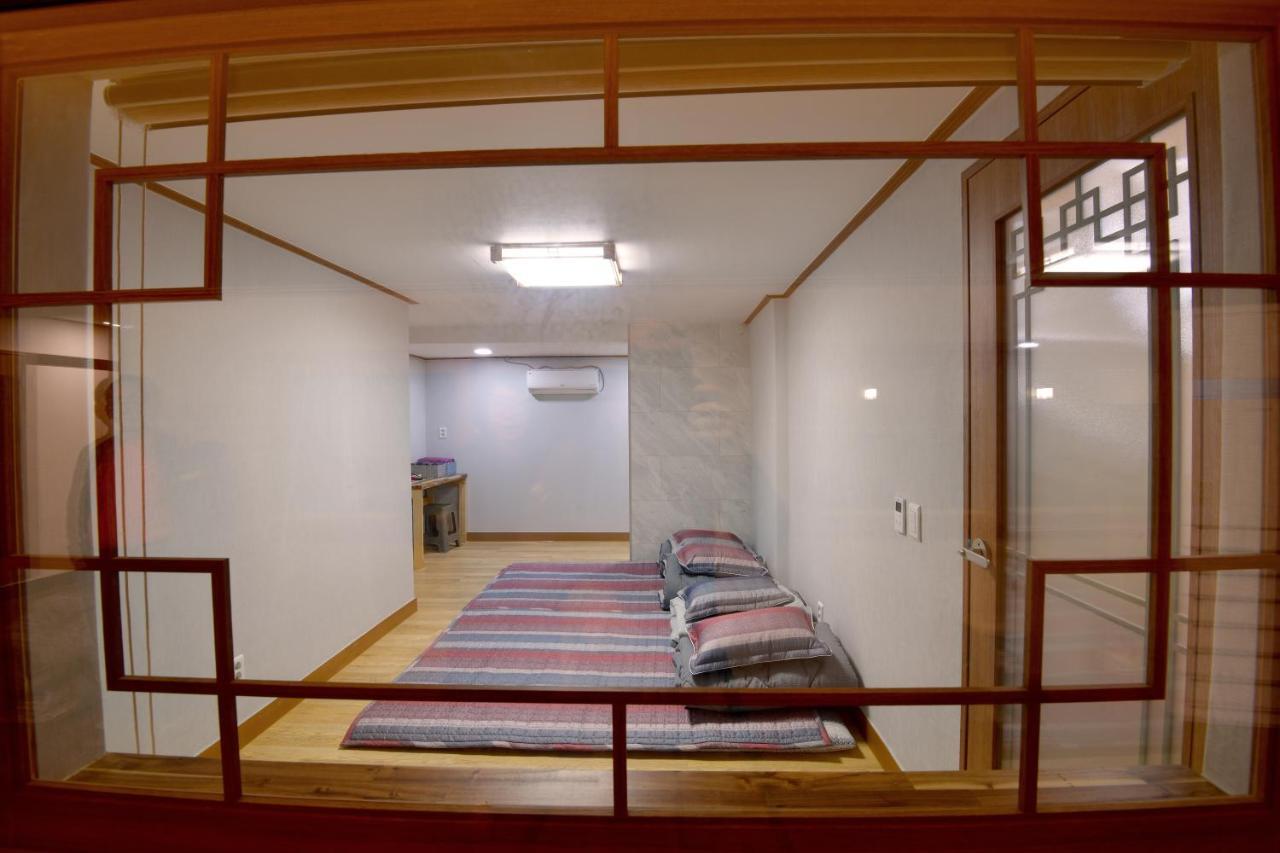 Guma Modern Hanokstay Daegu Luaran gambar